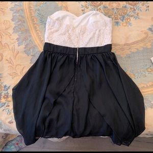 Black and off white, size 9, brand:Accidentally in Love